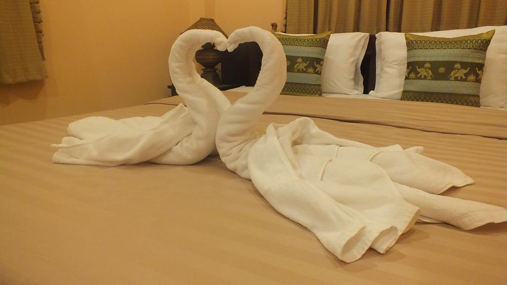 Kala House Hotell Sukhothai Exteriör bild